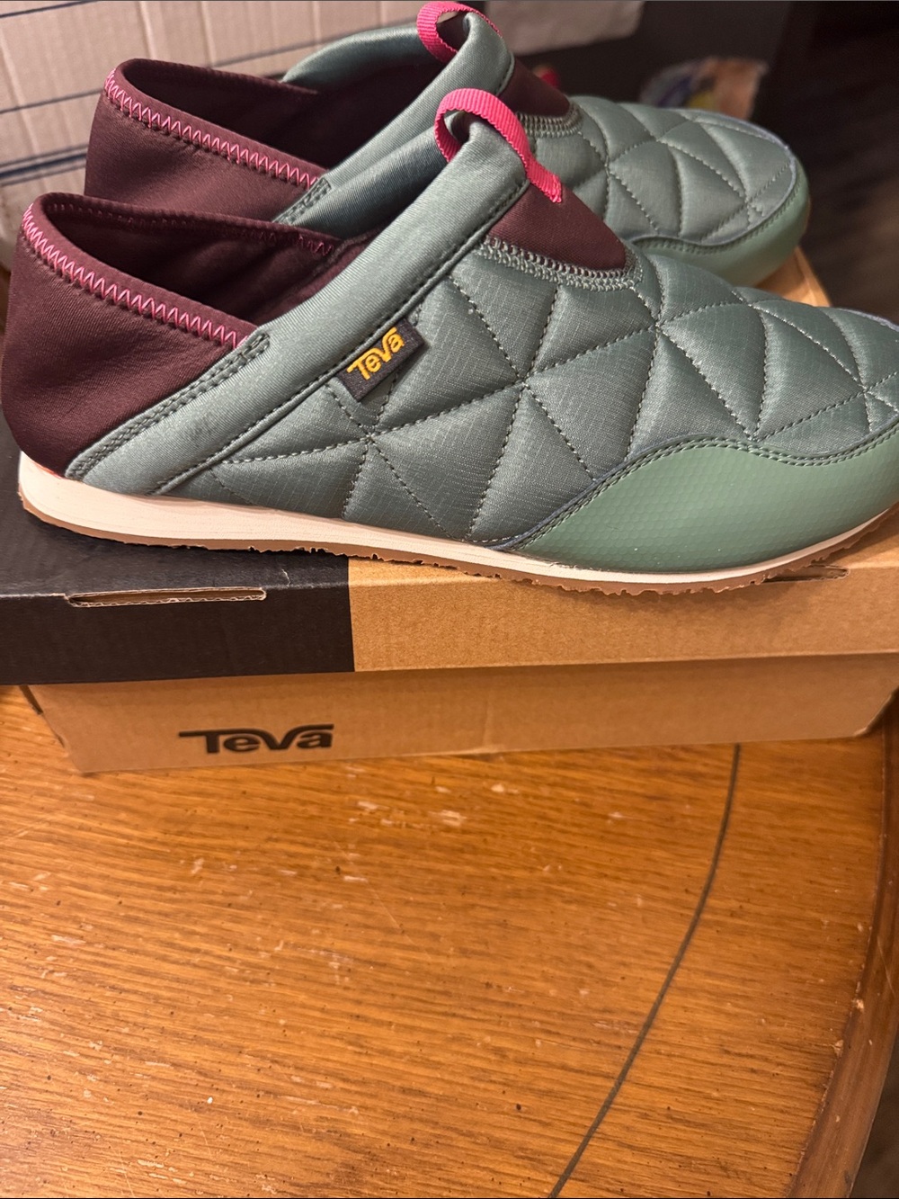 NEW TEVA kids - ember moc sneakers in helix green size youth 7 40EU